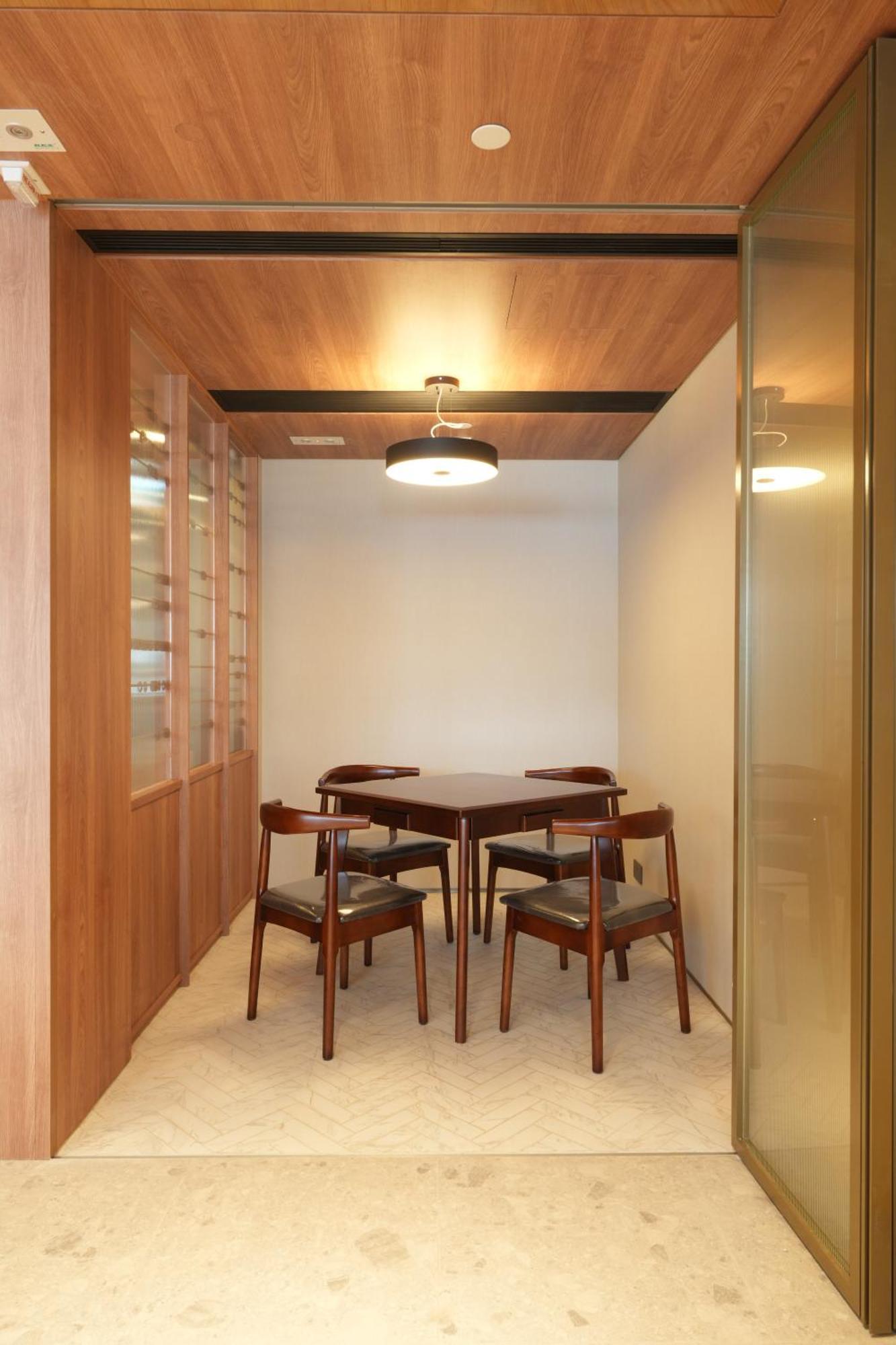 Dash Living On Queen'S Hong Kong Exterior photo