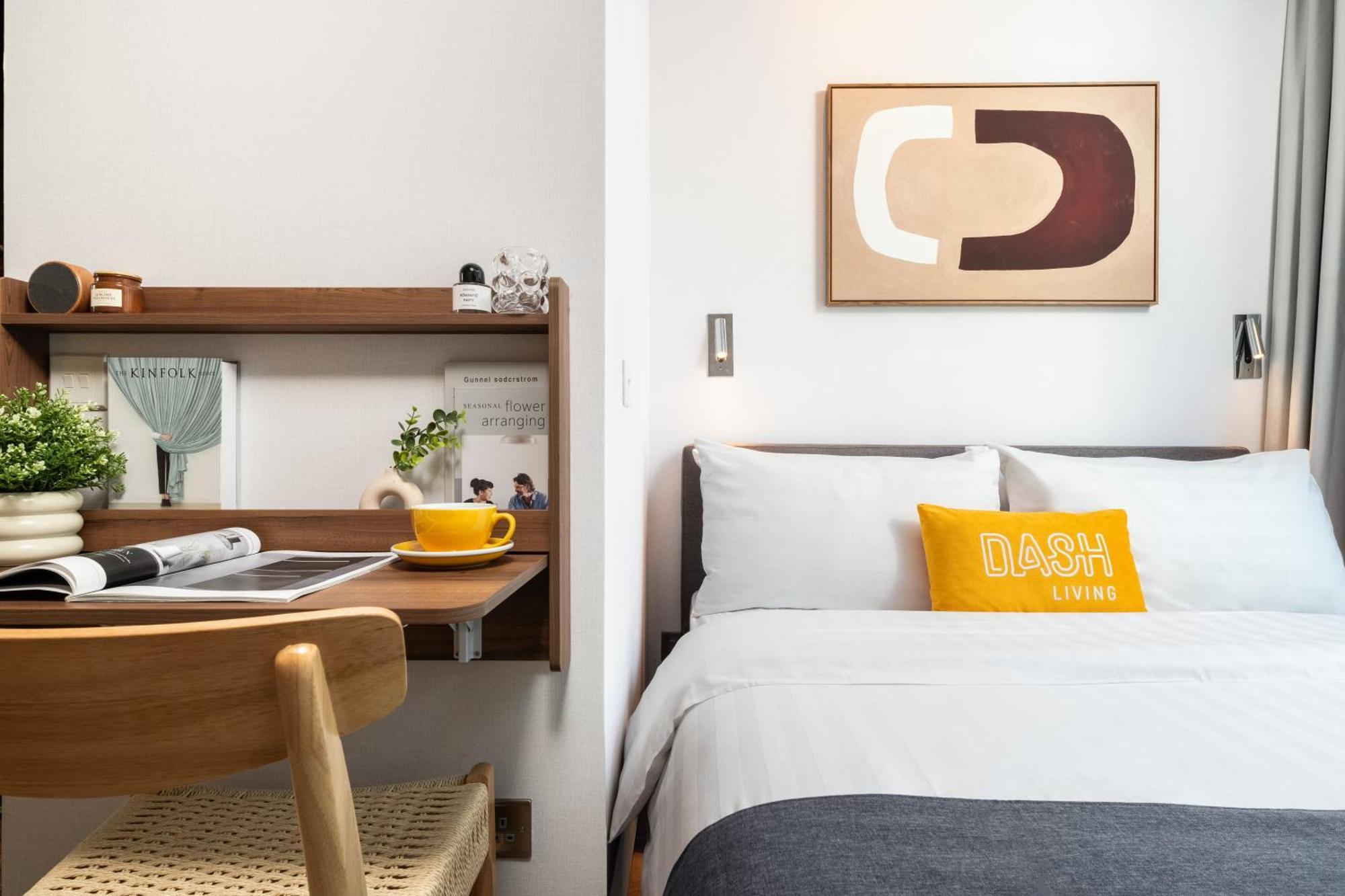 Dash Living On Queen'S Hong Kong Exterior photo