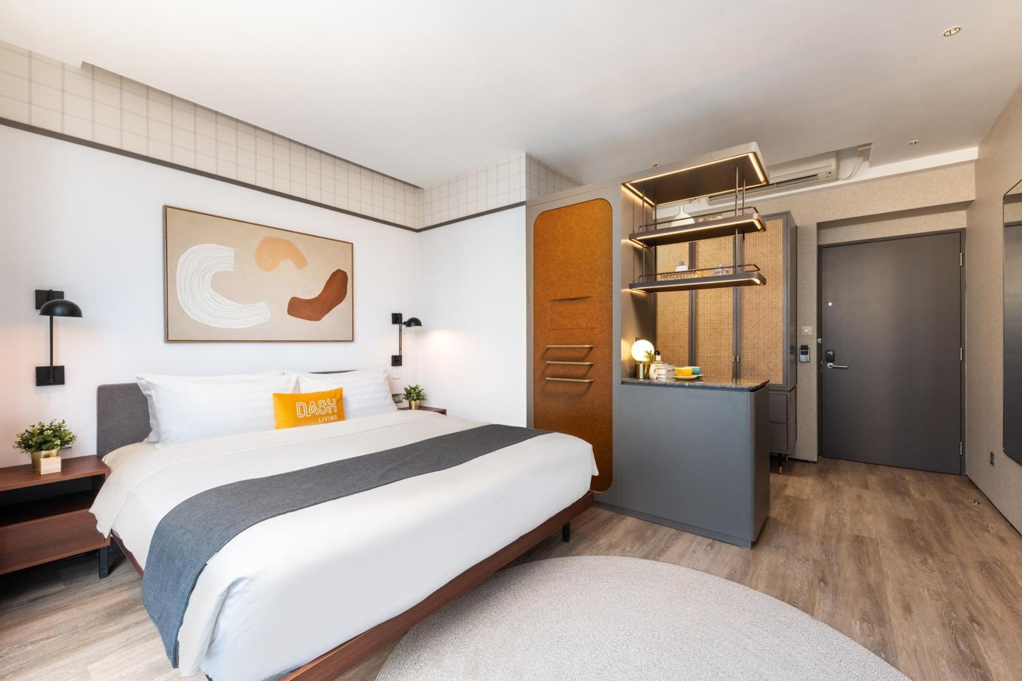 Dash Living On Queen'S Hong Kong Exterior photo